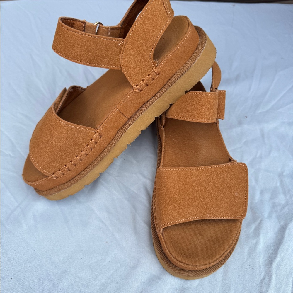 Kids Tan Sandals